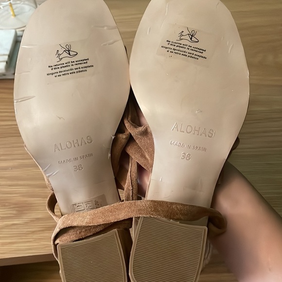 NWOT ALOHAS Brown suede block heel lace up sandals size 38 - Picture 4 of 5